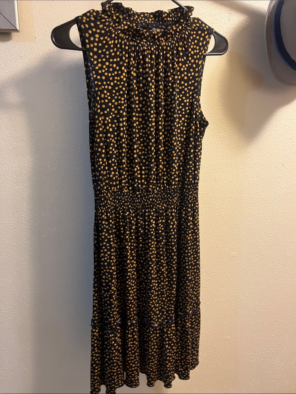 Enfocus Studio Black Gold Polka Dot Smocked Midi Dress 4 EUC
